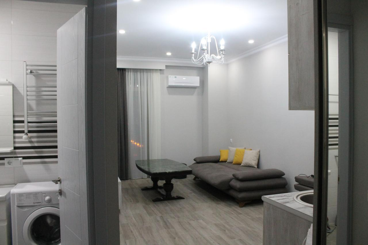 Gio Apartment Batumi Exterior photo