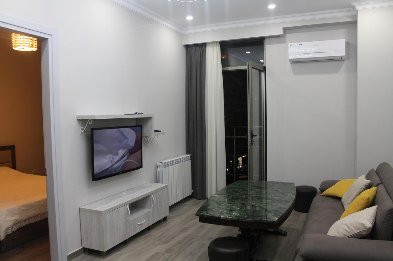 Gio Apartment Batumi Exterior photo